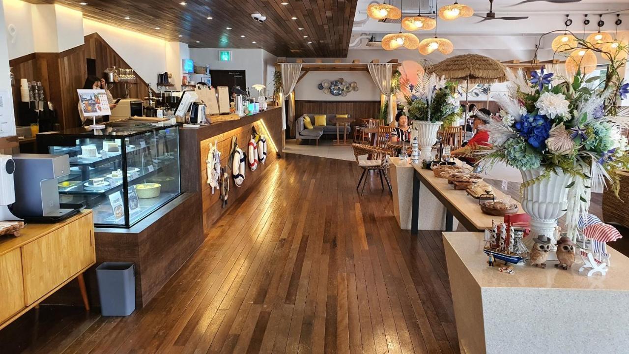 Cheonjiyeon Crystal Hotel مدينة سيوجويبو المظهر الخارجي الصورة