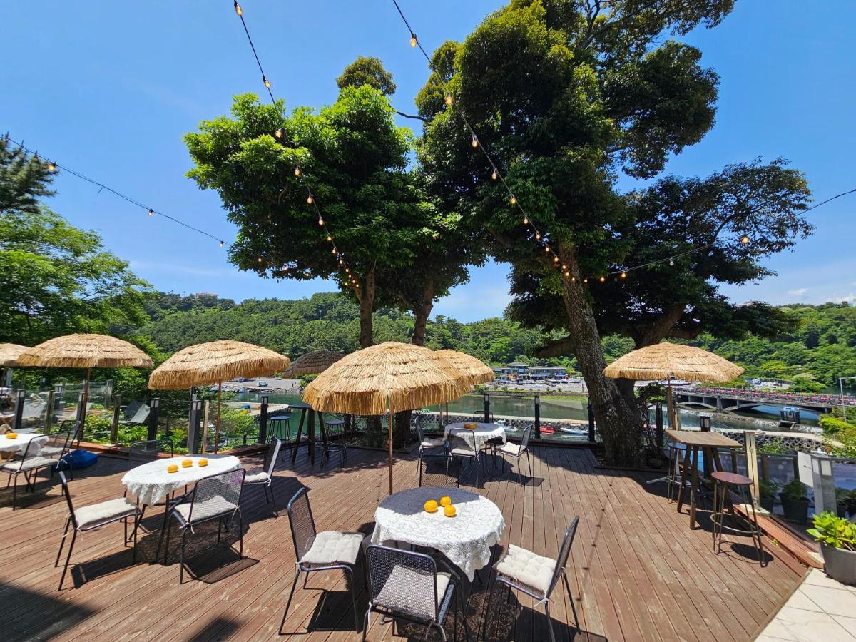 Cheonjiyeon Crystal Hotel مدينة سيوجويبو المظهر الخارجي الصورة