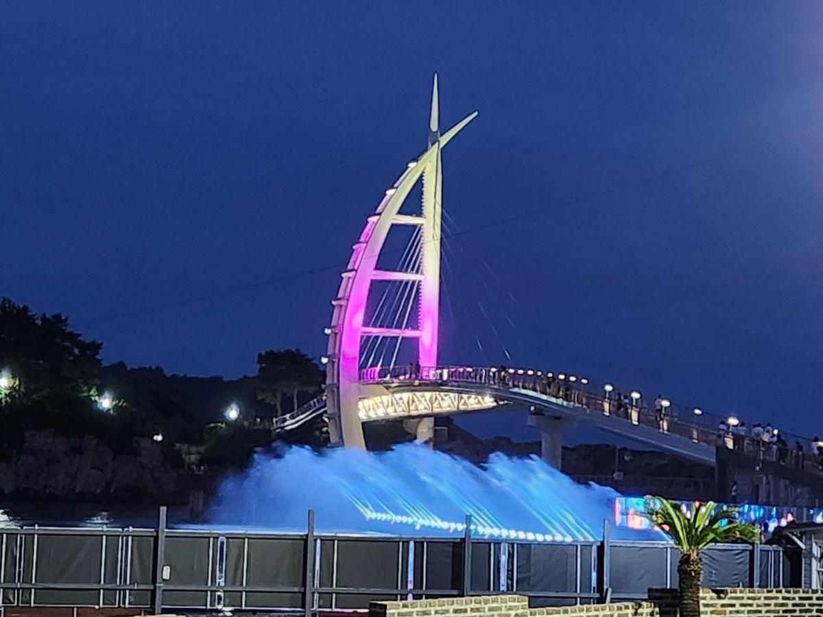 Cheonjiyeon Crystal Hotel مدينة سيوجويبو المظهر الخارجي الصورة